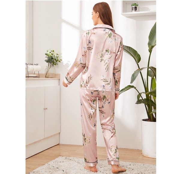 Satin Pink Floral 2 Piece Pajamas Set - Picture 3 of 8